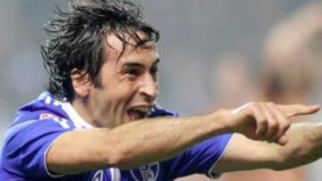 Raúl, el mejor del Schalke por segundo mes seguido