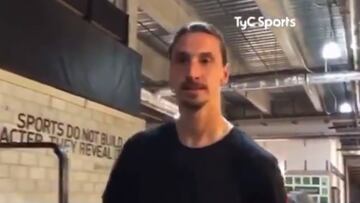 La polémica escena de Ibra con un periodista que recorre las redes: ¿exceso de arrogancia?