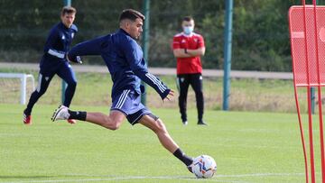 El lateral Víctor Gómez será una de las bazas rojillas en ataque.