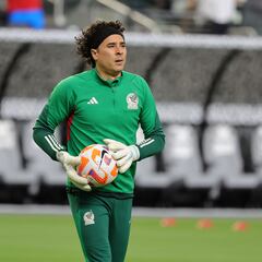 Guillermo Ochoa en busca de la historia ante Panamá