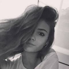 La hija de Paco Jémez apoya al Cruz Azul en el Estadio Azul