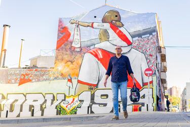 Filip Kubiaczyk, el historiador que prepara un libro del Rayo en polaco