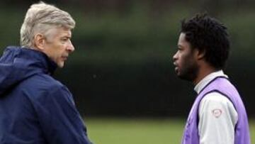 Wenger: "Song tiene tres años de contrato y no hay ofertas"