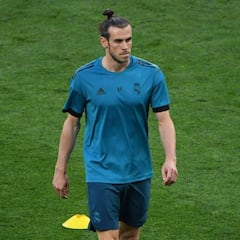 Gareth Bale no salió a calentar con los suplentes del Madrid