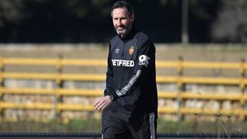 Vicente Moreno, en un entrenamiento con el Mallorca.