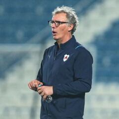 Laurent Blanc, molesto con James y sus compañeros