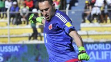En Inglaterra se preocupan por una posible lesión de Ospina