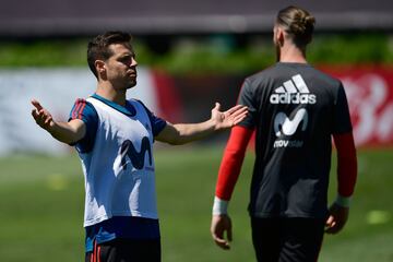 Azpilicueta y De Gea. 