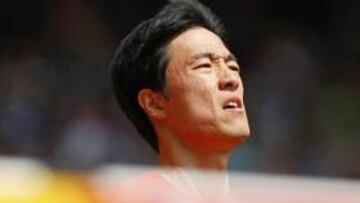 <b>GRAN DECEPCIÓN.</b> El corredor es una de las mayores estrellas del deporte chino, y en el 'Nido' se han derramado lágrimas al conocer su lesión.