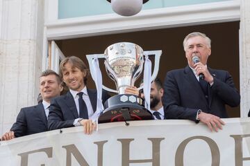 12/05/24
REAL MADRID CELEBRACION DE CAMPEON LIGA 
2023-2024 23-24
VISITA COMUNIDAD DE MADRID REAL CASA DE CORREOS

NACHO MODRIC TONI KROOS CARLO ANCELOTTI