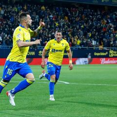 Negredo: "Yo pensaba que estaba para 90 minutos, pero Cervera no"