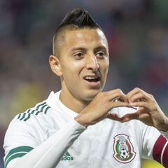 Roberto Alvarado: “Se siente chingón ponerse la de Chivas”