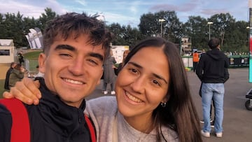 “Dejé a toda mi familia y amigos en Santiago para irme solo a Países Bajos; trabajé como mesero y en Decathlon”