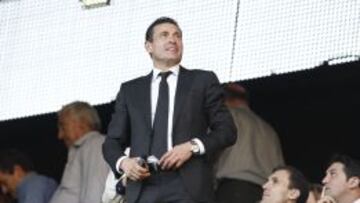CONTACTOS DESDE HACE SEMANAS. Salvo está negociando con Peter Lim para que invierta en el club.