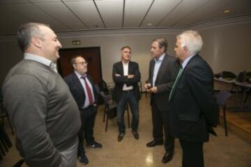 Miguel Ángel Ramírez, Alfredo Relaño, Paco Herrera, Berdi Pérez, y Pedro Pablo San Martín.