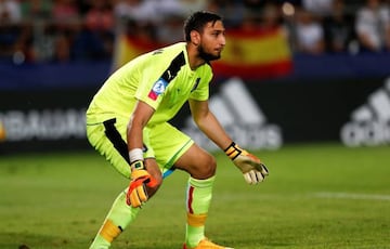 Soccer Football - Spain v Italy - UEFA Euro U21 Championships Semifinals - Cracovia Stadium, Krakow, Poland - 27 June, 2017. Italy's goalkeeper Gianluigi Donnarumma in action during the match.