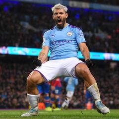 El Kun se rindió a Gallardo