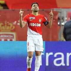 Falcao da la pelea al PSG desde la tabla de goleadores