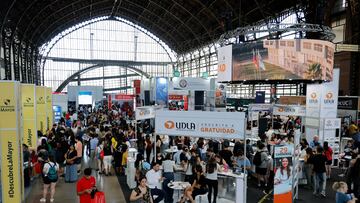 Santiago, 6 de enero 2025
Feria para los estudiantes luego de saber los resultados PAES, que marcan la admisin a la educacin superior 2025, en Estacin Mapocho
Javier Torres/Aton Chile