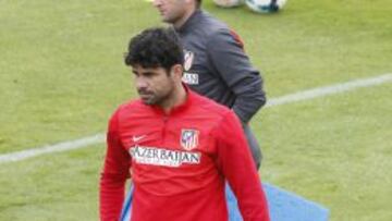 TOCADO. Diego Costa, en un entrenamiento en Majadahonda.