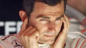 <b>CONTRARIADO.</b> De la Rosa no estará finalmente en la parrilla del próximo Mundial.