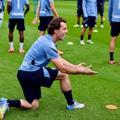 El futuro de Odriozola, en punto muerto: sin propuestas que satisfagan a las partes