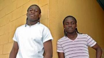 <b>SUEÑOS AFRICANOS. </b>Tony y Cedric, de Nigeria y Congo, tienen el sueño de labrarse un futuro en el Atlético. El primero jugará en el juvenil y el segundo en el conjunto filial.
