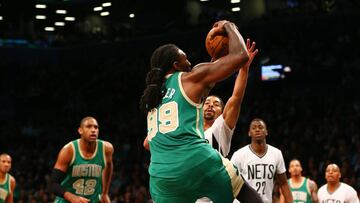 Mar 17, 2017; Brooklyn, NY, USA; Boston Celtics forward Jae crowder (99) goes up for a shot against the Brooklyn Nets during the second half at Barclays Center. Boston won 98-95. Mandatory Credit: Andy Marlin-USA TODAY Sports
