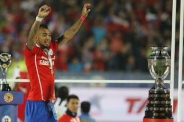 2015 | FIFA Balón de Oro: Arturo Vidal fue campeón con Juventus y de la Copa América. Llegó a Bayern Munich.