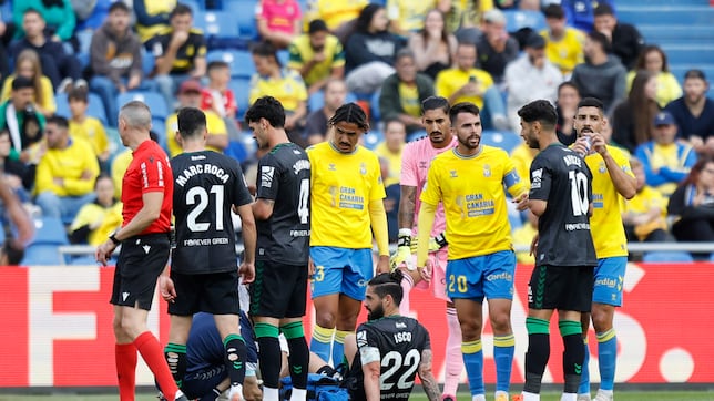 Las Palmas y Betis juegan el partido de los ausentes