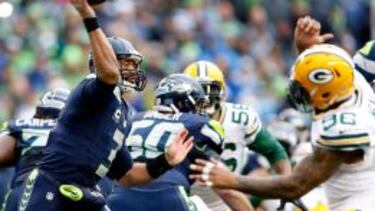 Russell Wilson en plena remontada en la final de la NFC de la pasada temporada frente a los Green Bay Packers.