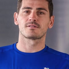 El mensaje de Casillas tras sus problemas de salud: "Puedo con ello. Podemos con ello"