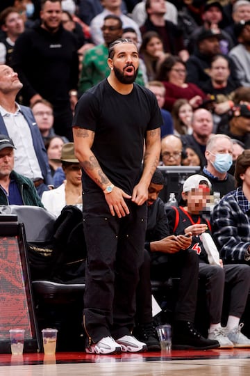 El rapero Drake es un gran fan de los Toronto Raptors.