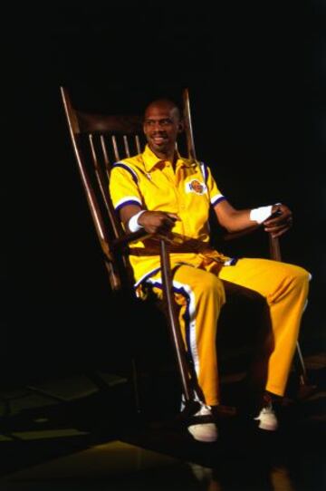 Abdul-Jabbar ganó cinco anillos con los Lakers.