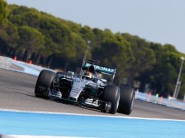 Pascal Wehrlein ha probado en el circuito de Paul Ricard los nuevos Pirelli para 2017 a los mandos del Mercedes.