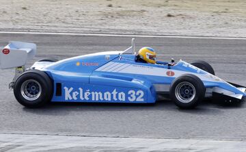 Tercera edición de la reunión y exhibición de automóviles clásicos en el circuito del Jarama

