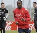 Yven Moyo, internacional del Congo, llega a prueba a Gijón