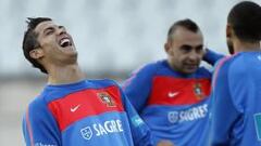 Carvalho e Higuaín se fueron con molestias