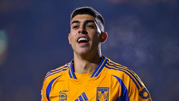 Tigres golea a Xolos y se apoderan del liderato del Cl2025