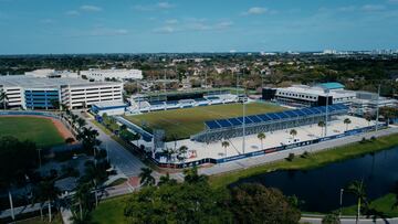 Beyond Bancard Field de Fort Lauderdale