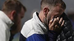 El momento de terror en un estadio argentino: ¡policía le disparó a un camarógrafo!