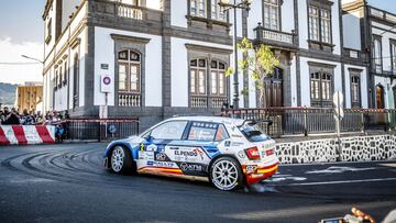 Efren Llanera durante el rally de las Islas Canarias.