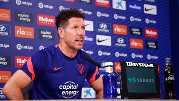 Simeone, en rueda de prensa. Primera comparecencia del argentino en la temporada 22-23.