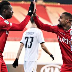 Balotelli ha vuelto: debut en la Serie B y gol en 5 minutos