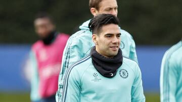 Chelsea anunció que no contará con Falcao ni Pato en la presente temporada