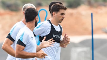 Calatrava, en un entrenamiento con el Castellón.