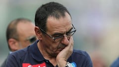 Napoli chief criticises Sarri, asks Cavani to lower wage demands