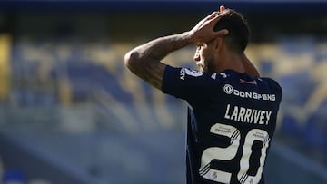 Un 71% menos de goles: la dramática situación de Larrivey en la U