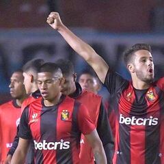 La defensa de Melgar tiene futuro