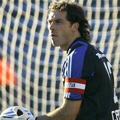 Los negros números de Caputto defendiendo el arco de la U